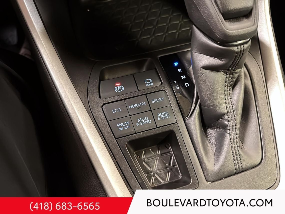 2024 Toyota RAV4 531713-108 | LE, AWD Midnight Black Metallic Québec - photo #27
