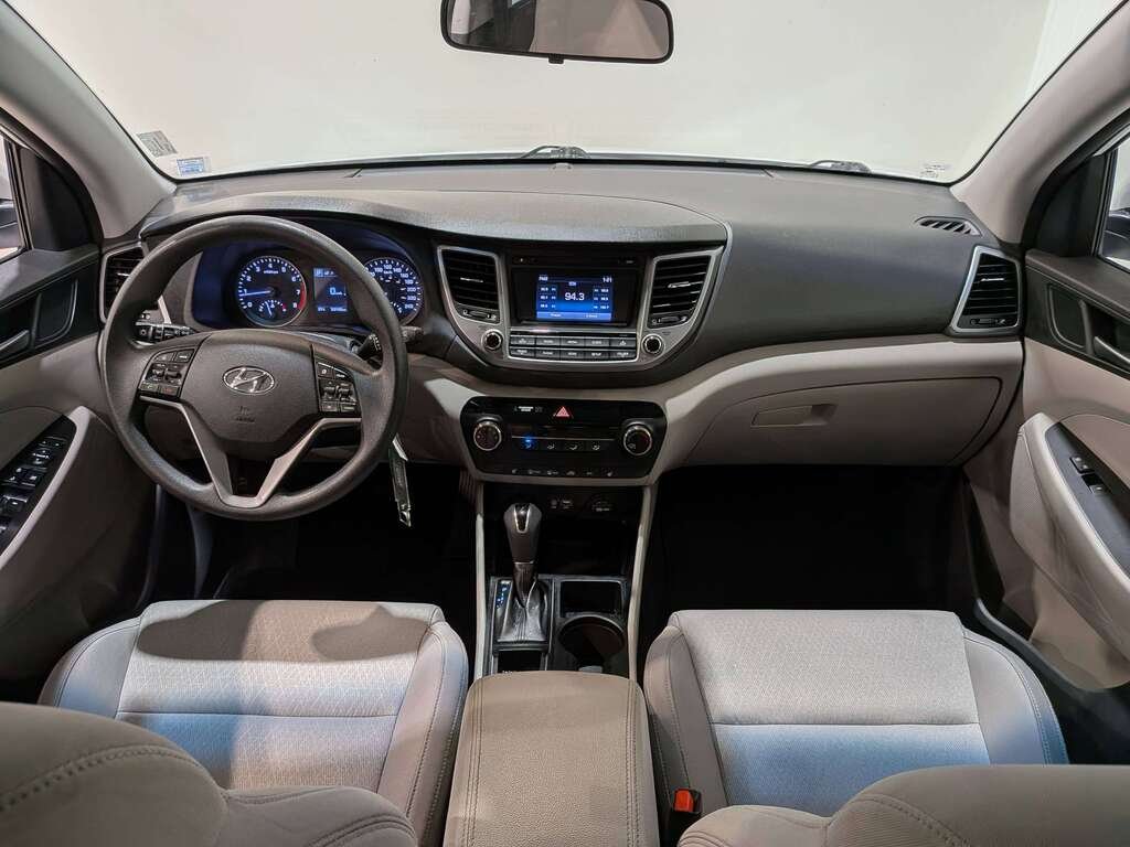 Hyundai Tucson AWD 4dr 2.0L 2017 Blanc Val-David - photo #9