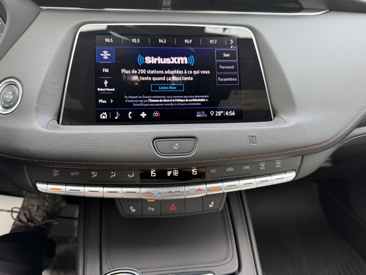 2020 Cadillac XT4 SPORT AWD White Laval - photo #24