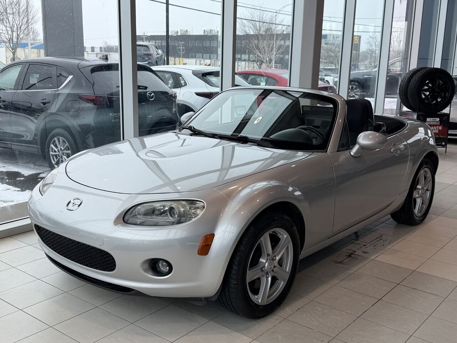 Mazda MX-5 Miata 2006 2006 Gris