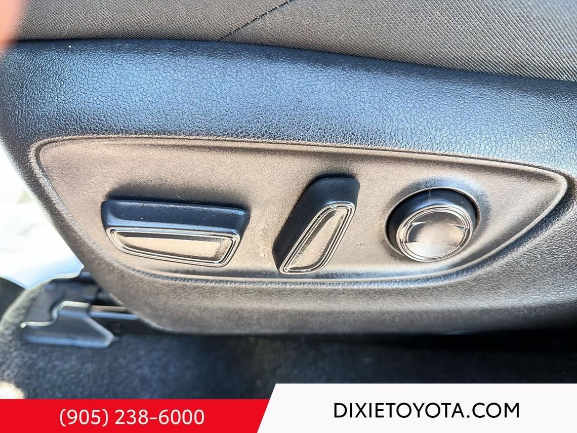 2023 Toyota RAV4 Power Sunroof, Heated Seats, Alloy Wheels, Heated Steering Wheel, Bluetooth Midnight Black Metallic Mississauga - photo #20