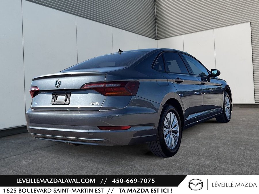 Volkswagen Jetta 2019 2019 Gris