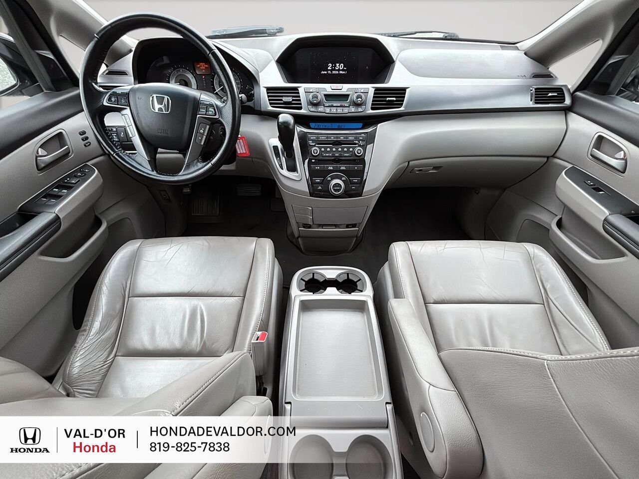 Honda Odyssey Familiale tourisme. 4 portes avec RES et Navi 2013 Gris Val-d'Or - photo #6