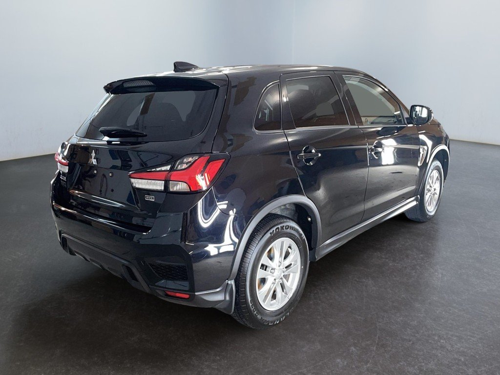 2023 Mitsubishi RVR Black Amos - photo #6