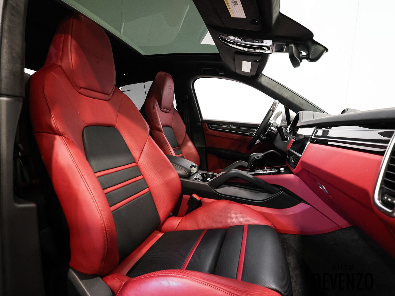 2022 Porsche Cayenne Grey Saint-Eustache - photo #21