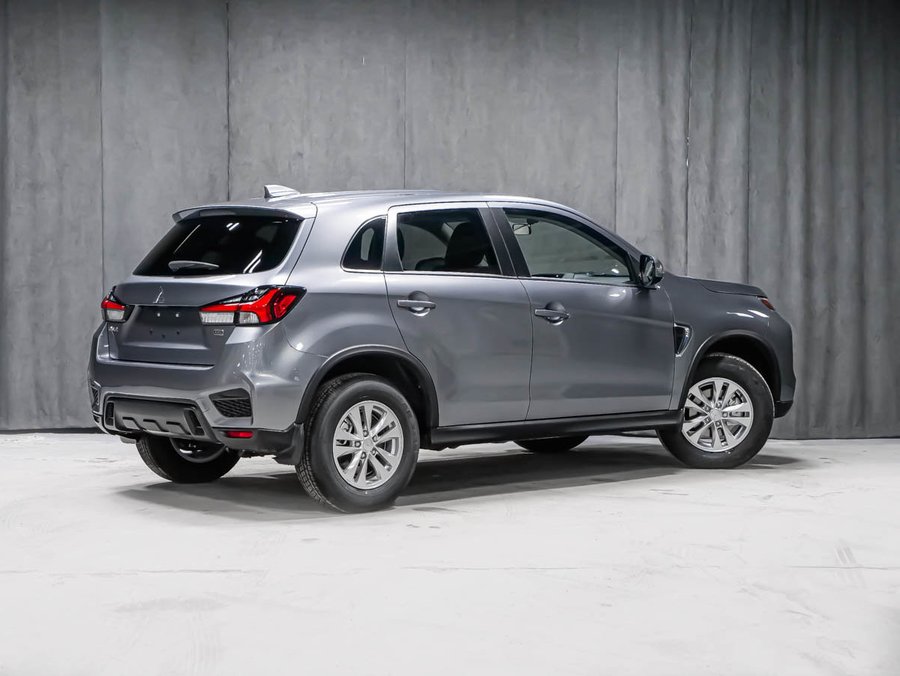 Mitsubishi RVR SE 2026 Gris titane