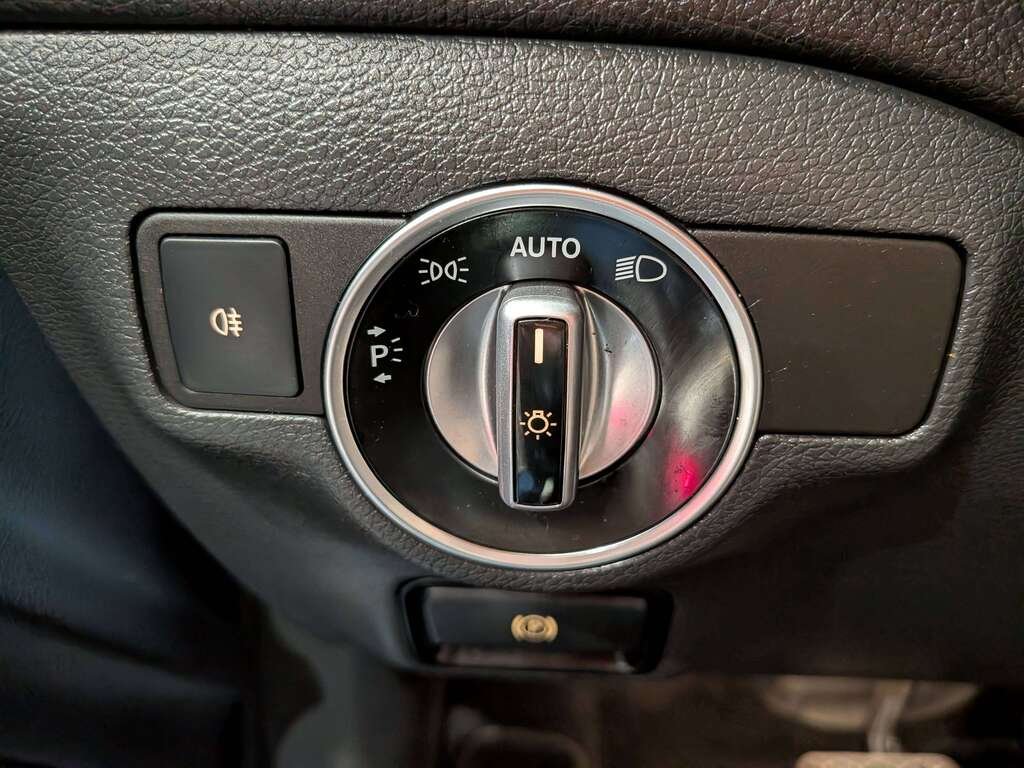 2019 Mercedes-Benz CLA CLA 250 4MATIC Coupe Black Val-David - photo #23