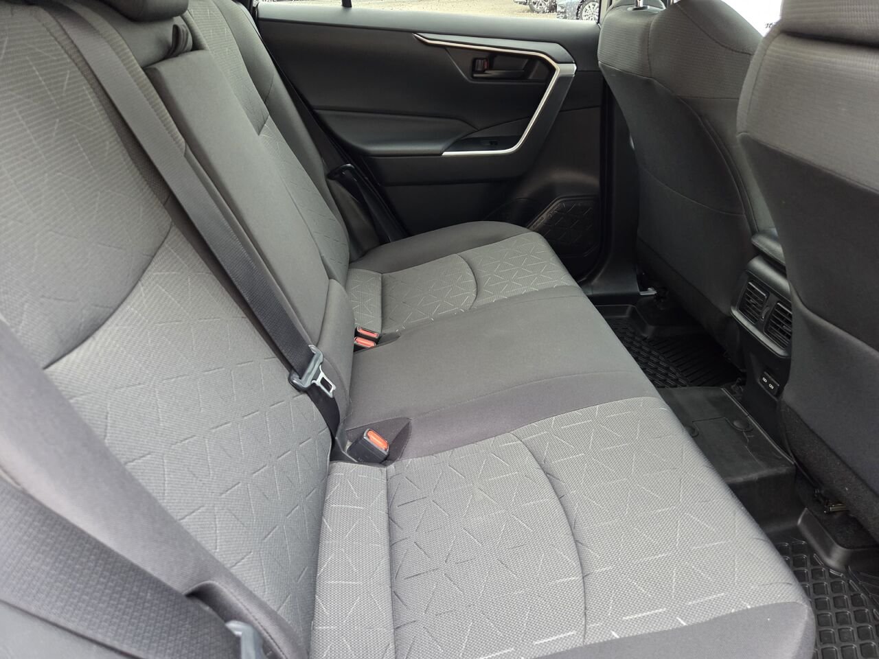 2022 Toyota RAV4 Grey Amos - photo #12
