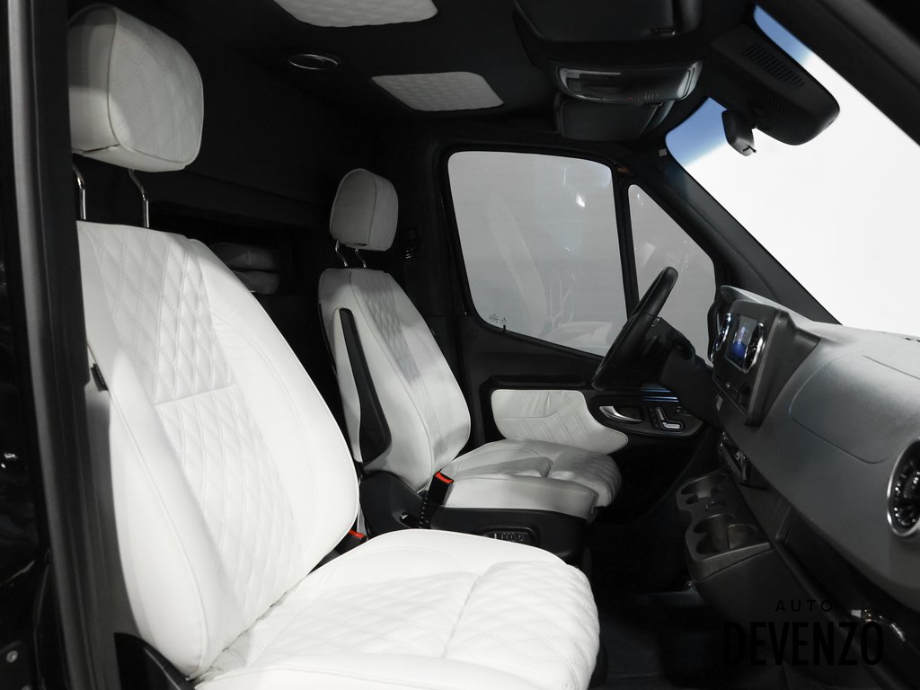 2022 Mercedes-Benz Sprinter fourgonnette utilitaire Black Saint-Eustache - photo #11