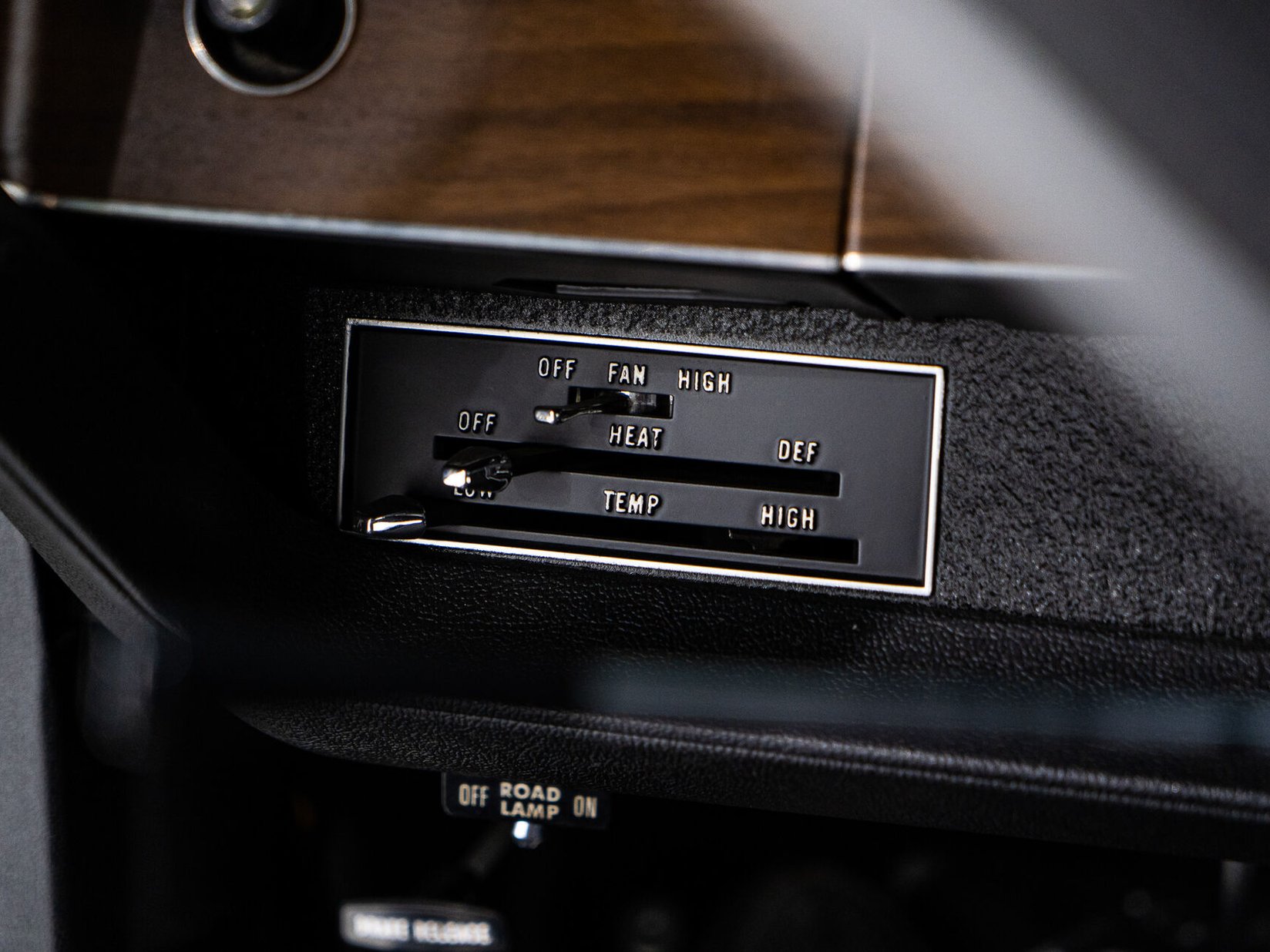Plymouth HEMI Cuda *PRICE IN USD* | 1 Of 3 Used By Chrysler Of France Racing Division 1970 Vert Kirkland - photo #71