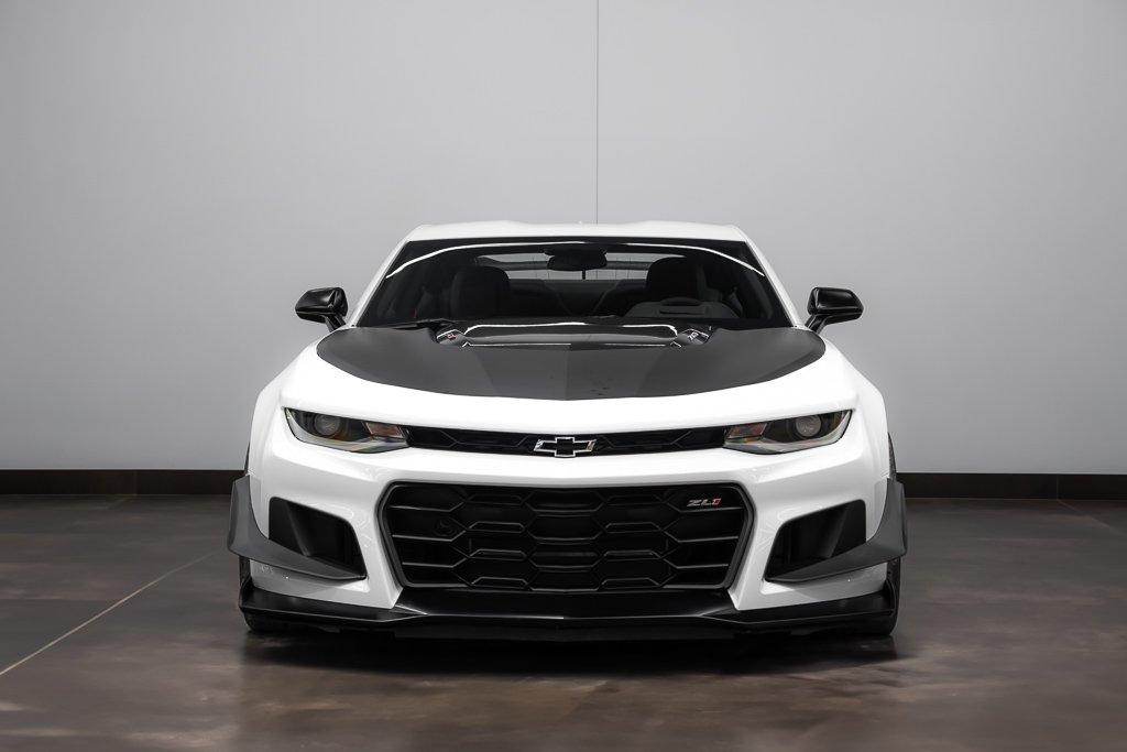 2018 Chevrolet Camaro 2dr Cpe ZL1 | 1LE PACKAGE White Kirkland - photo #1