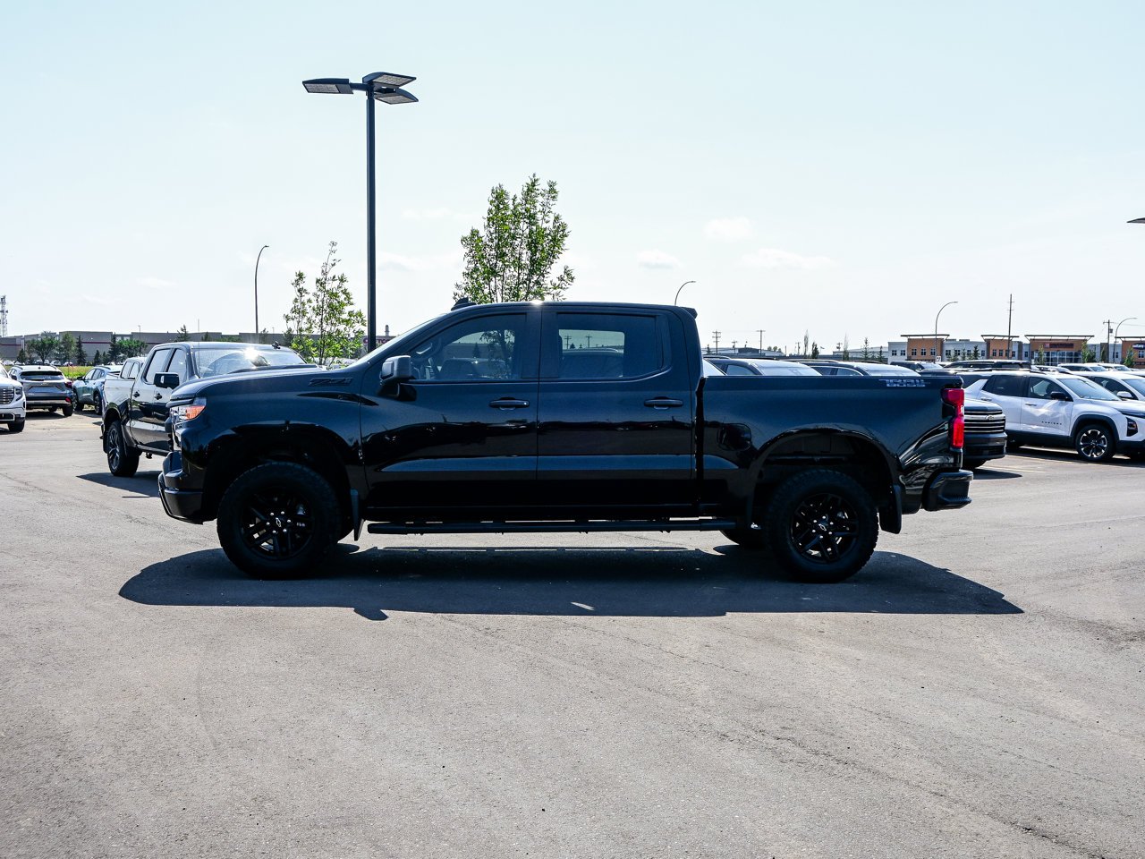 2024 Chevrolet Silverado 1500 4WD Crew Cab 147 Custom Trail Boss Black Sherwood Park - photo #18