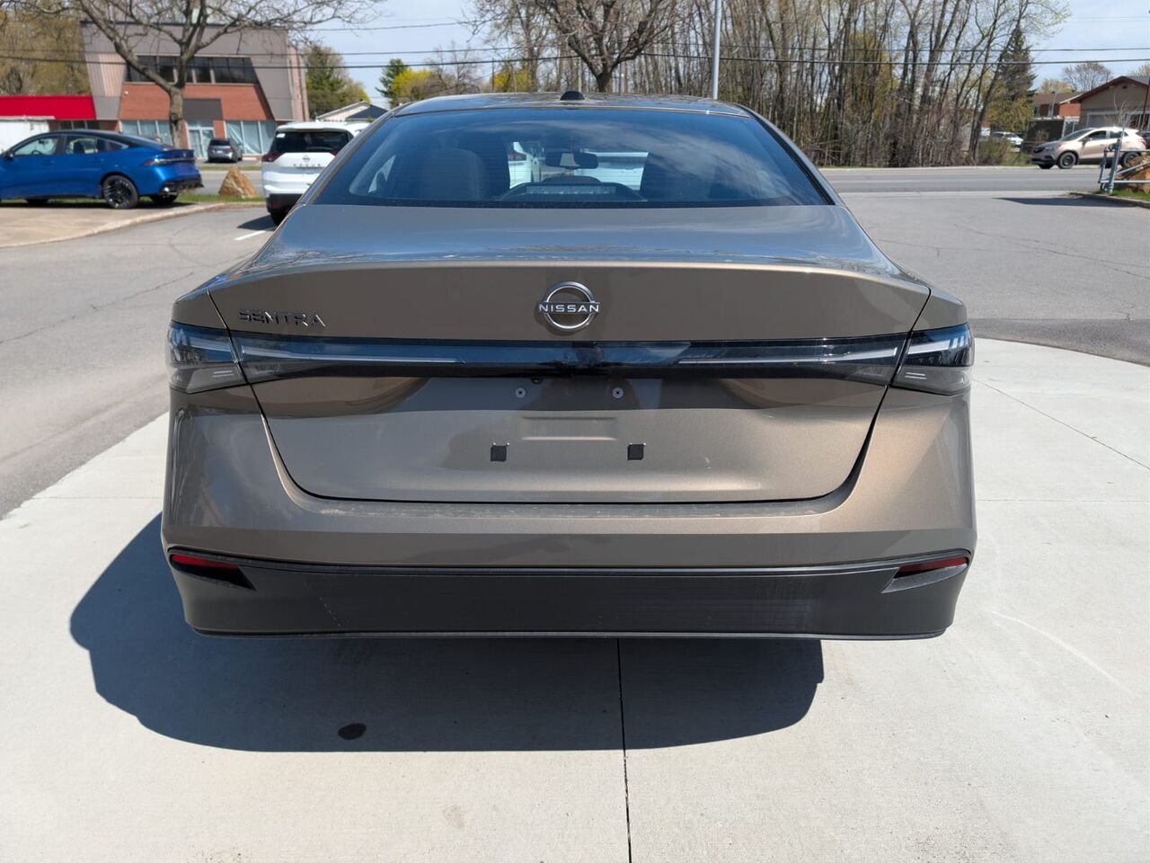 NISSAN Sentra SENTRA SV PREMIUM 2026 Bronze impérial Châteauguay - photo #10
