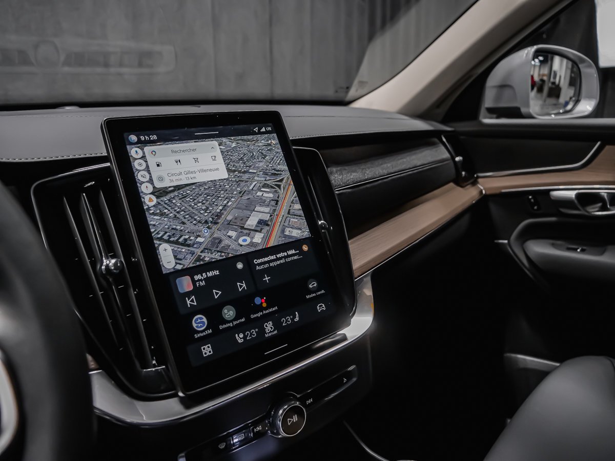 2026 Volvo XC90 B6 CORE BRIGHT Silver Montreal - photo #10