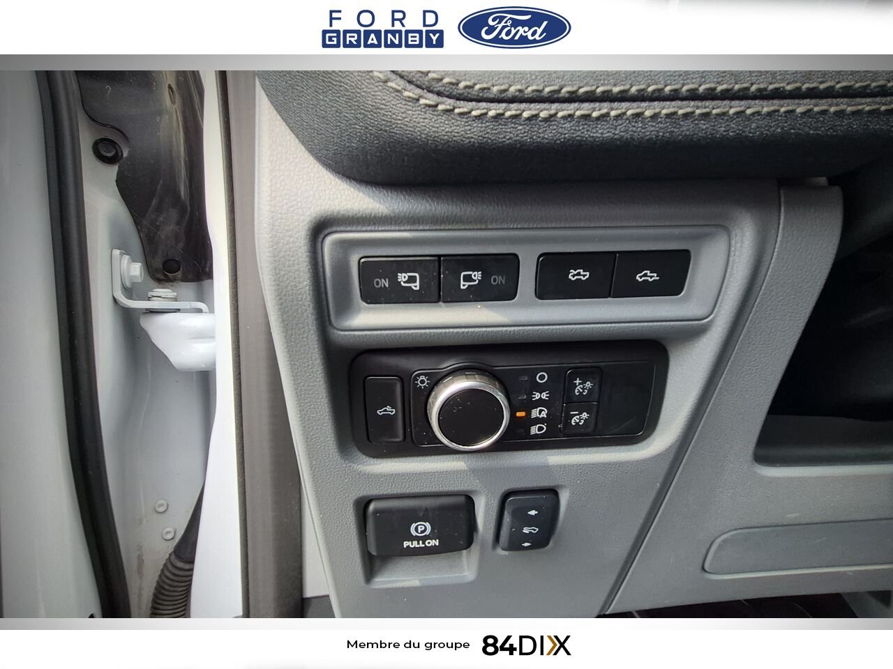 2024 Ford F-150 Lightning White Granby - photo #31