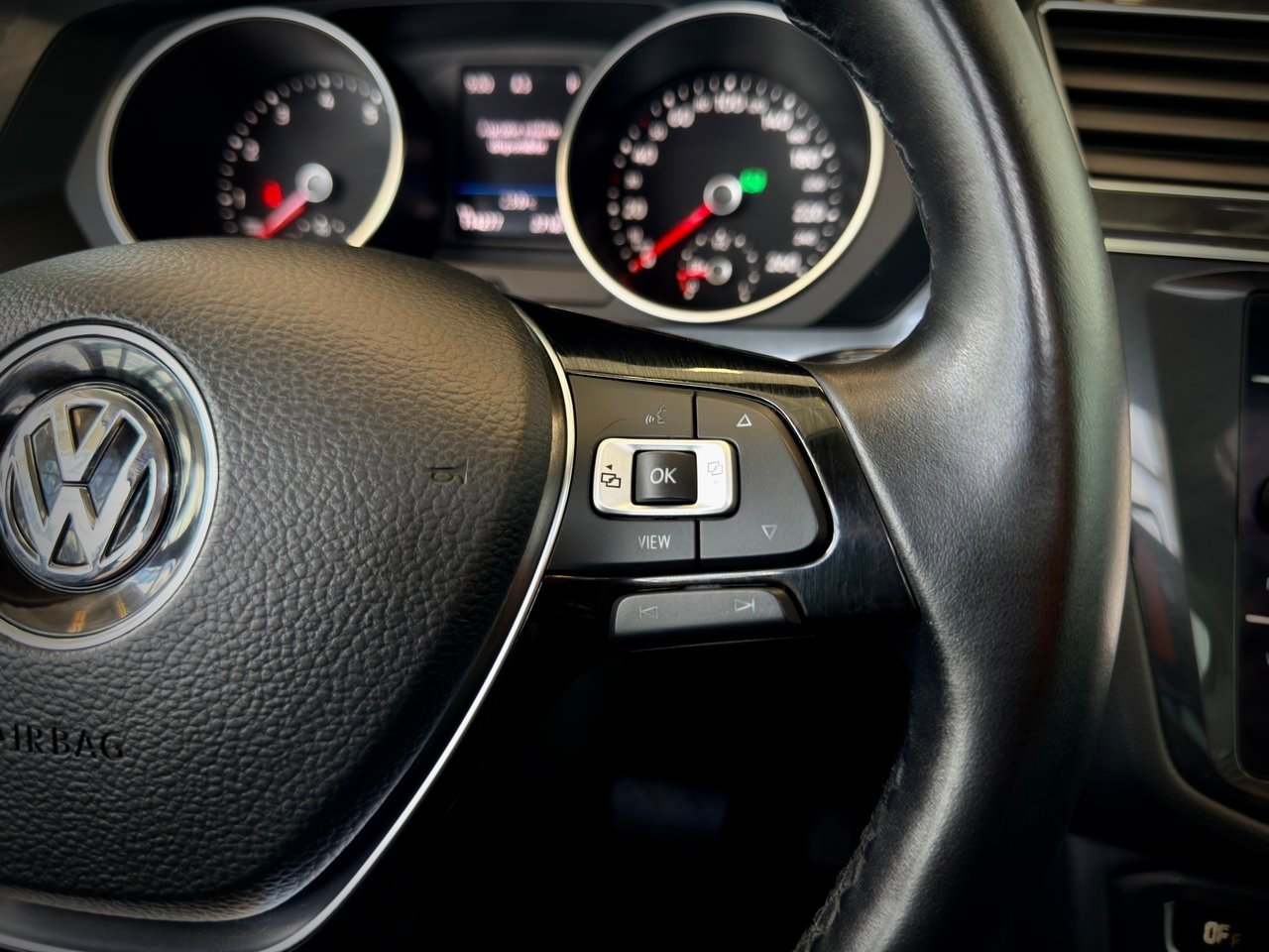 Volkswagen Tiguan 2019 Orange Notre-Dame-des-Prairies - photo #25