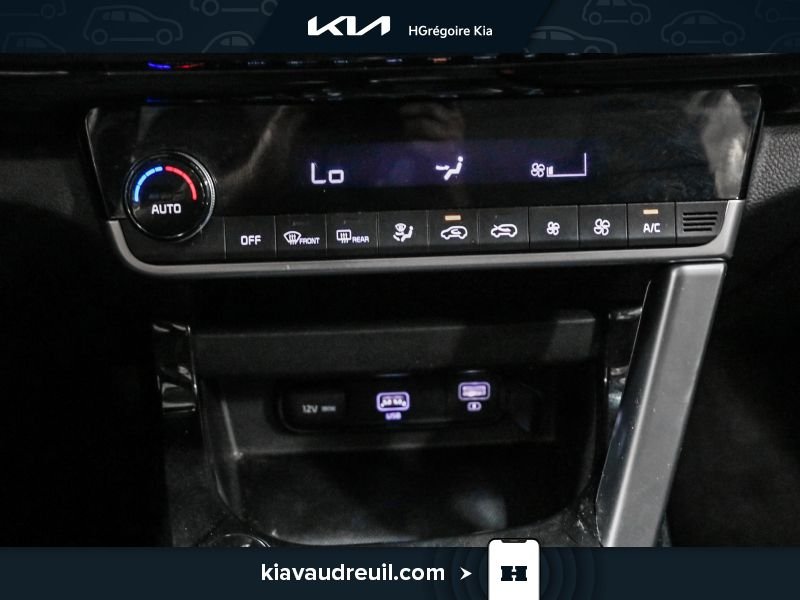 2023 Kia Seltos Silver Laval - photo #23