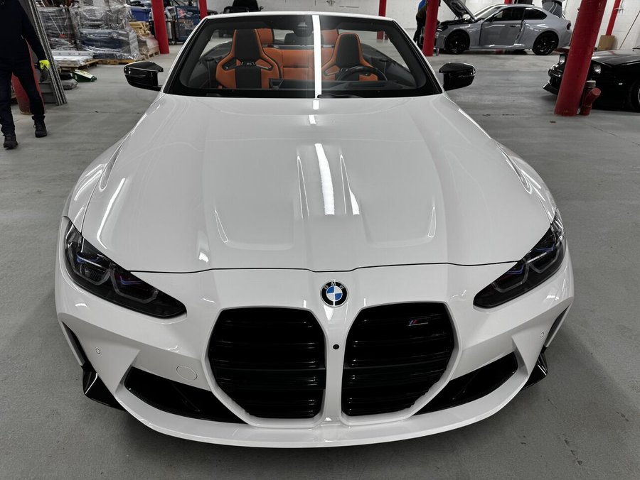 2024 BMW M4 Competition M xDrive cabriolet, Premium + Carbon pack White