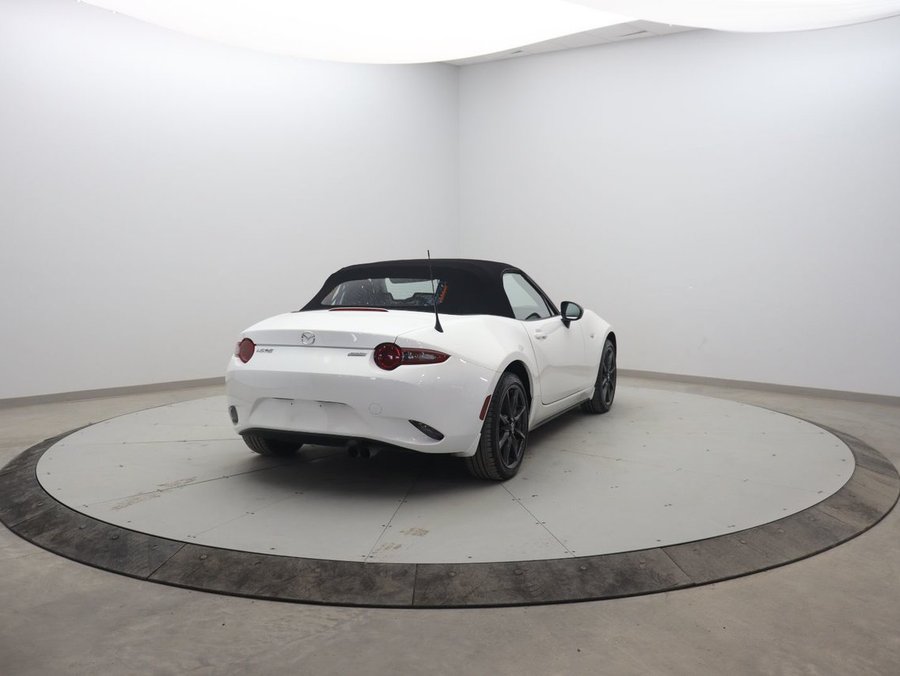 2017 Mazda MX-5 2017 White