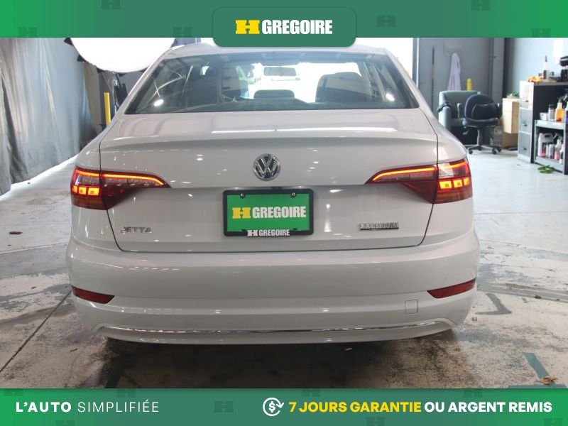 2019 Volkswagen Jetta White Laval - photo #5