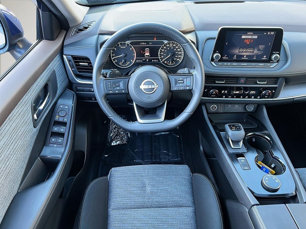 2023 Nissan Rogue SV TI Blue Québec - photo #13