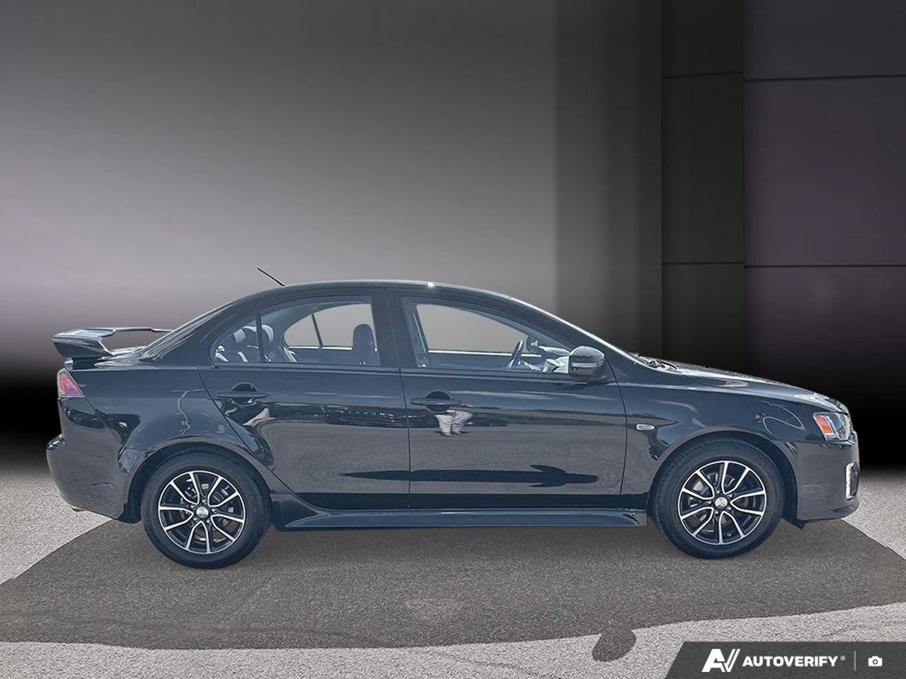 Mitsubishi Lancer JA32U2FU4HU602406 2017 Noir Mirabel - photo #5
