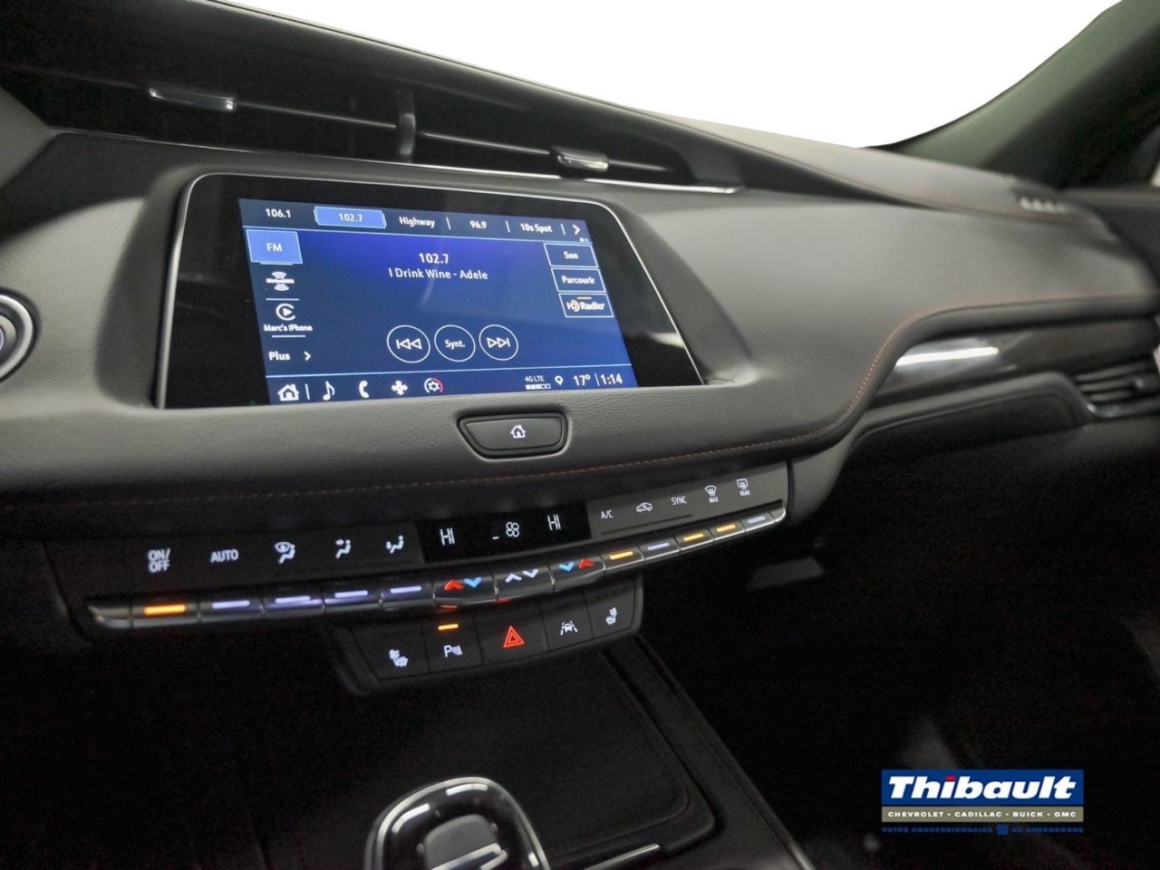 2023 Cadillac XT4 SPORT AWD Saint-Eustache - photo #10