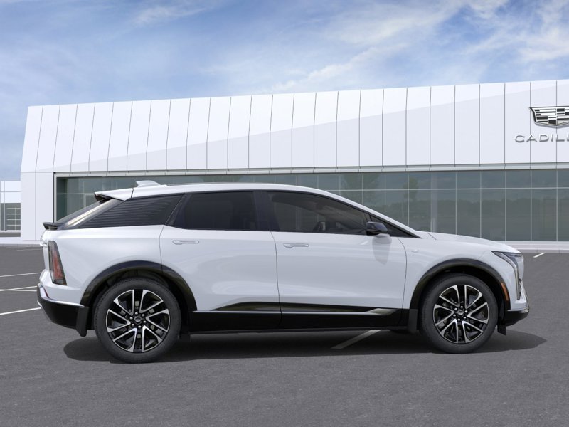 2026 CADILLAC OPTIQ 2026 Vibrant White Tricoat