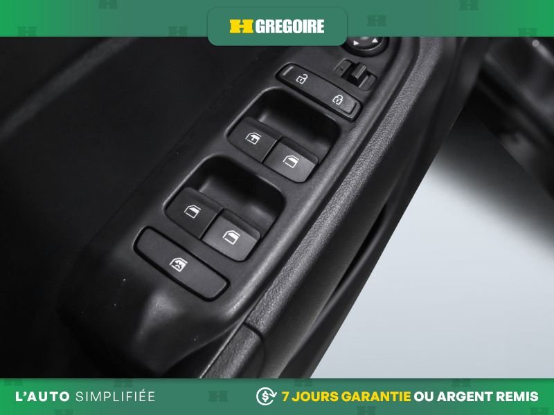 Hyundai Venue 820997 | Preferred AUTO A/ MAGS CAM RECUL BLUETOOTH 2023 Gris Laval - photo #19