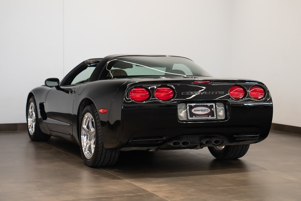 2002 Chevrolet Corvette Black Montreal - photo #5
