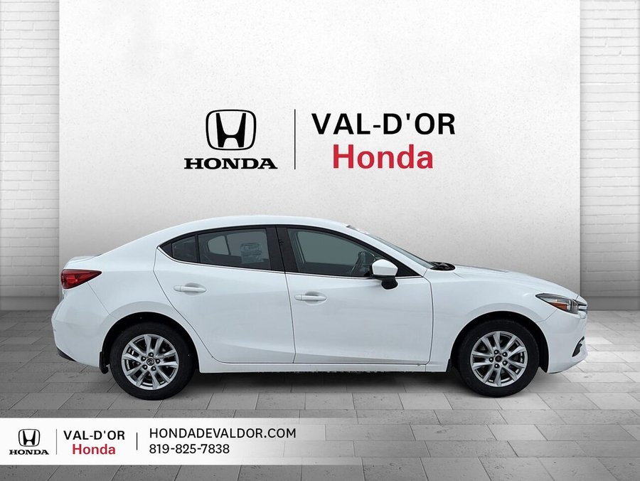 Mazda Mazda3 2017 2017 Blanc