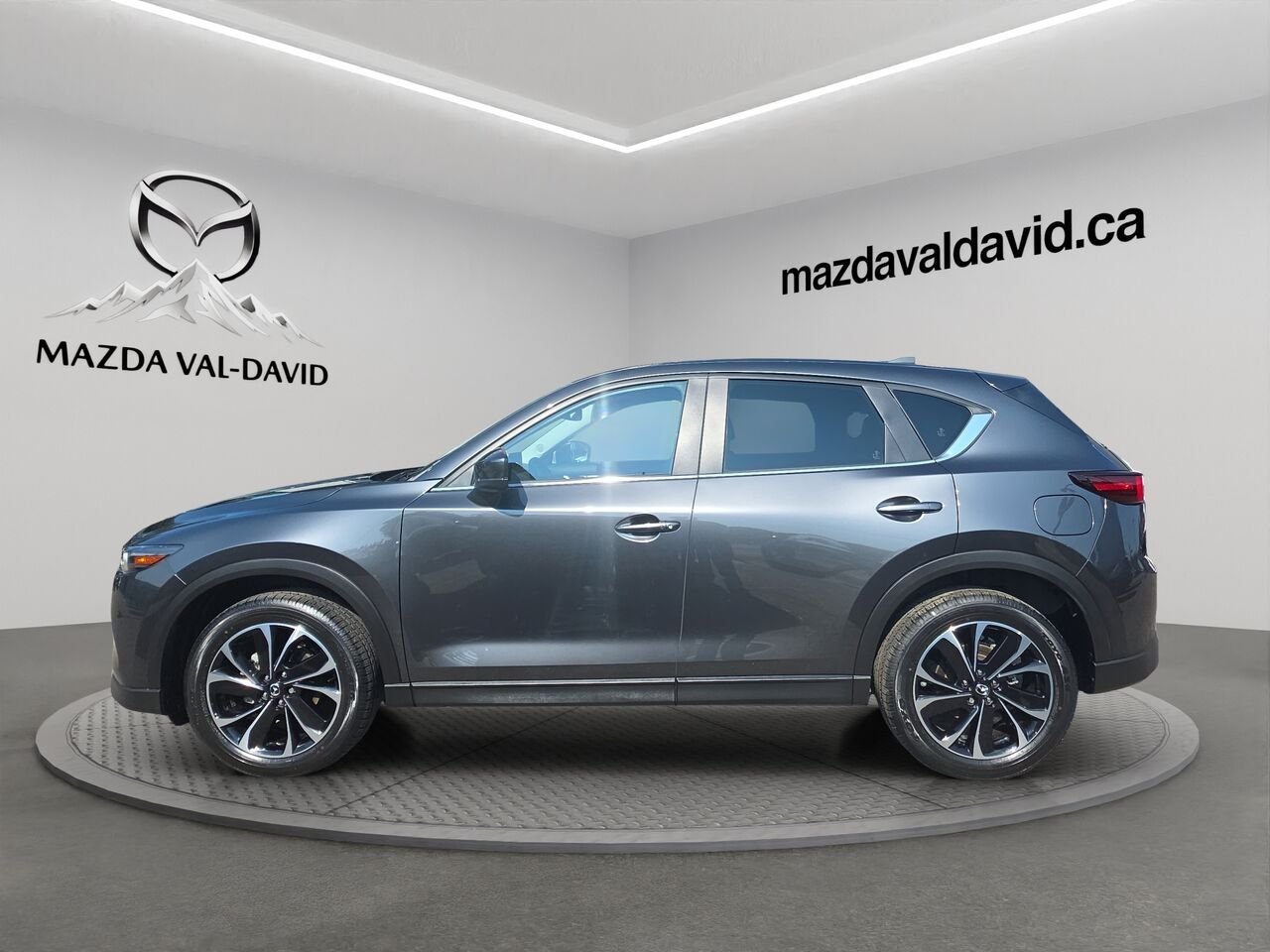 2025 Mazda CX-5 4 pneu hivers inclus, Gs, awd, Toit ouvrant, volant et rétroviseurs chauffants, hayon électrique Polymetal Metallic Val-David - photo #1