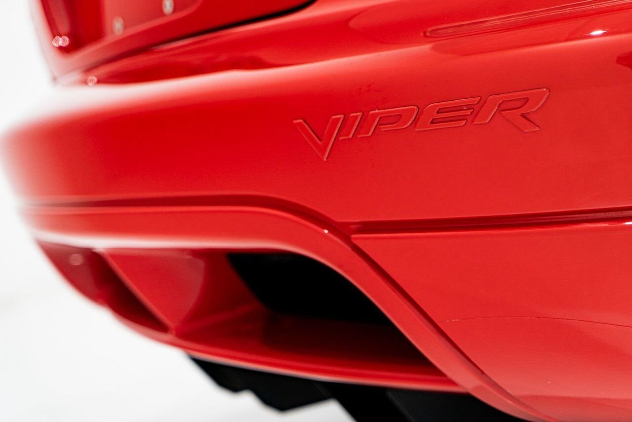 Dodge Viper Clean Title With Only 2,063 km (1,282 Miles) From New 2008 Rouge Montréal - photo #70