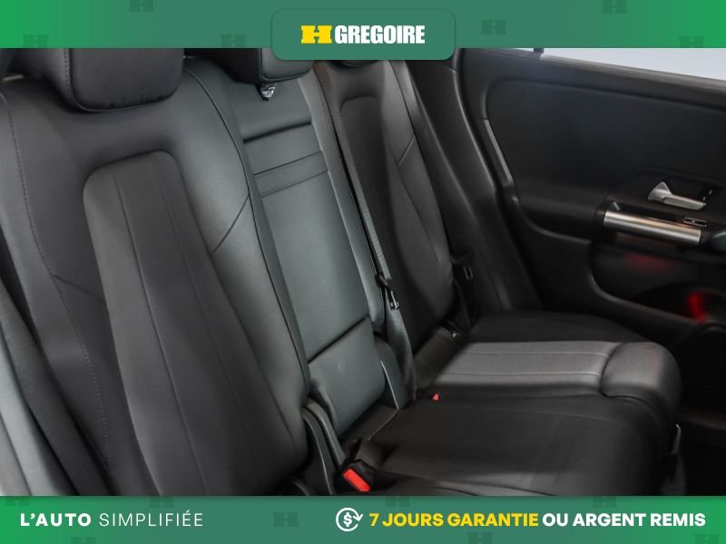 2023 Mercedes Benz GLA250 Black Saint-Eustache - photo #28