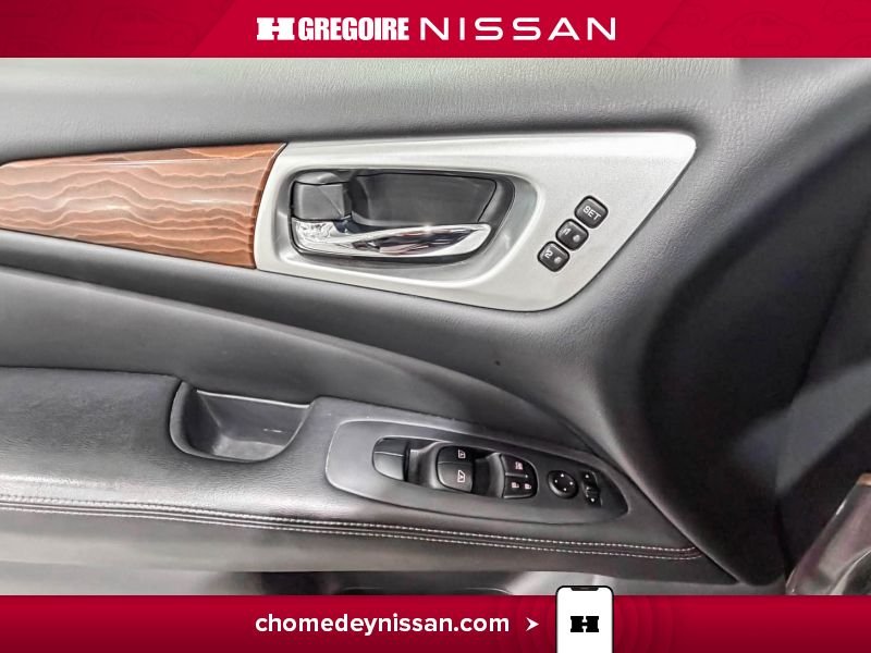 2017 Nissan Pathfinder Grey Saint-Eustache - photo #13