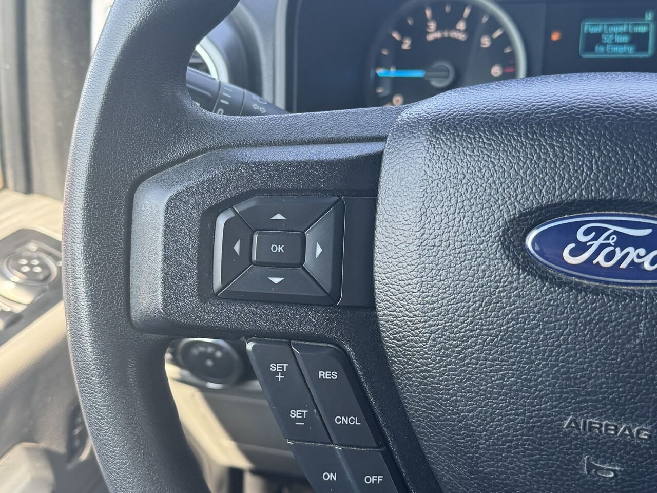 Ford F-150 2017 Rouge Granby - photo #17