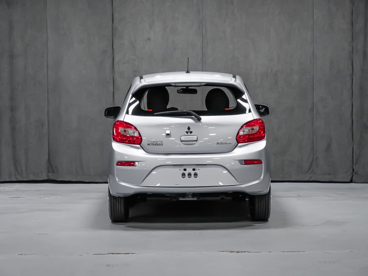 Mitsubishi Mirage ES 2018 Argent Montréal - photo #5