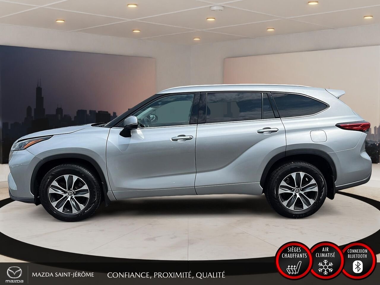 2022 Toyota Highlander XLE | TOIT OUVRANT | CUIR | AWD | Silver Saint-Jérôme - photo #10