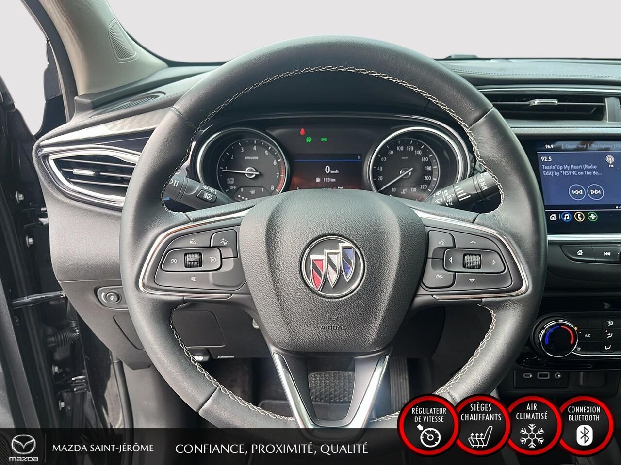 Buick Encore GX Privilégiée | ST | AWD | CLEAN CARFAX | 2023 Noir Saint-Jérôme - photo #13