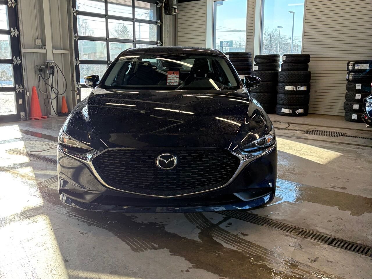 MAZDA Mazda3 GX 2026 Bleu cristal foncé mica Châteauguay - photo #1