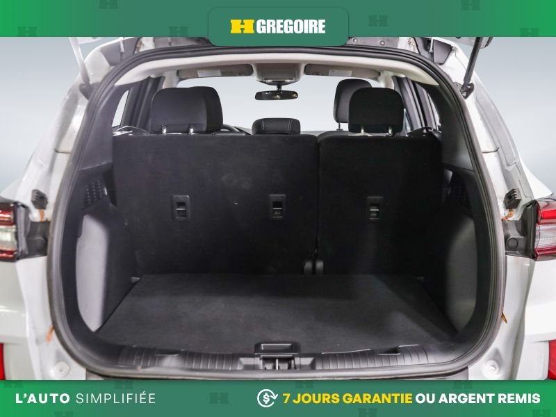 2025 Ford Escape Grey Laval - photo #25