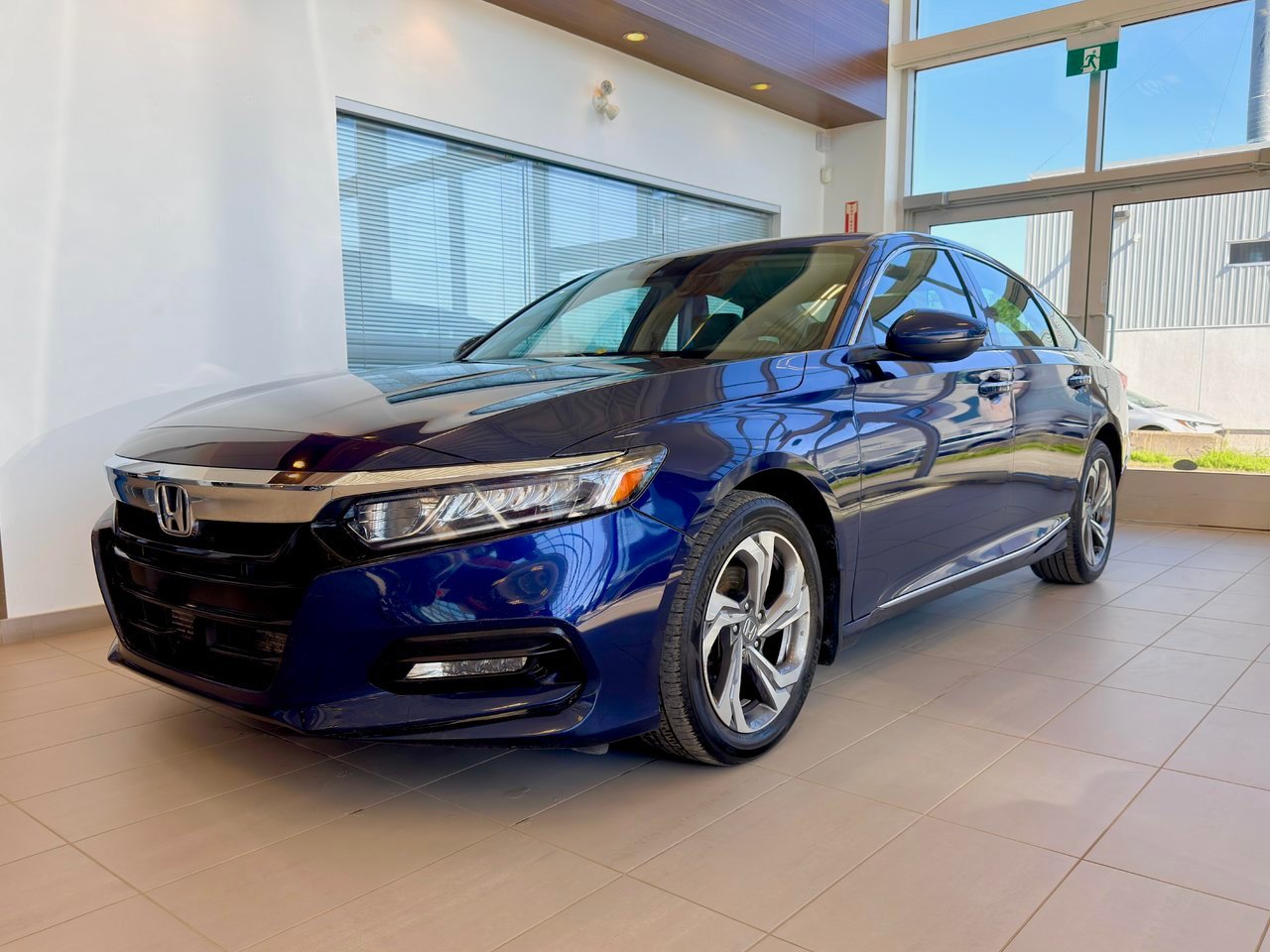 Honda Accord Sedan 2018 Bleu Notre-Dame-des-Prairies - photo #3