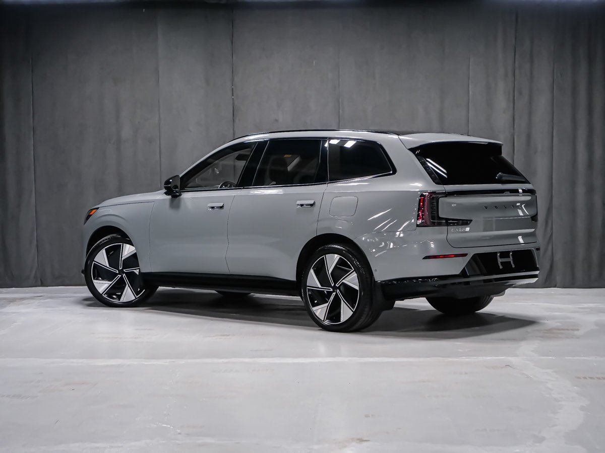 2025 Volvo EX90 ULTRA Grey Montreal - photo #4