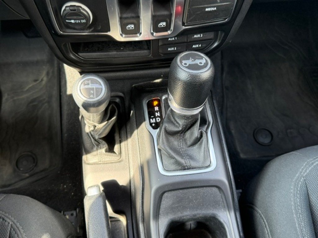 2019 Jeep Wrangler Red Saint-Basile-le-Grand - photo #12