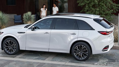 Comparaison entre le Mazda CX-70 2025 et le Mazda CX-90 2024