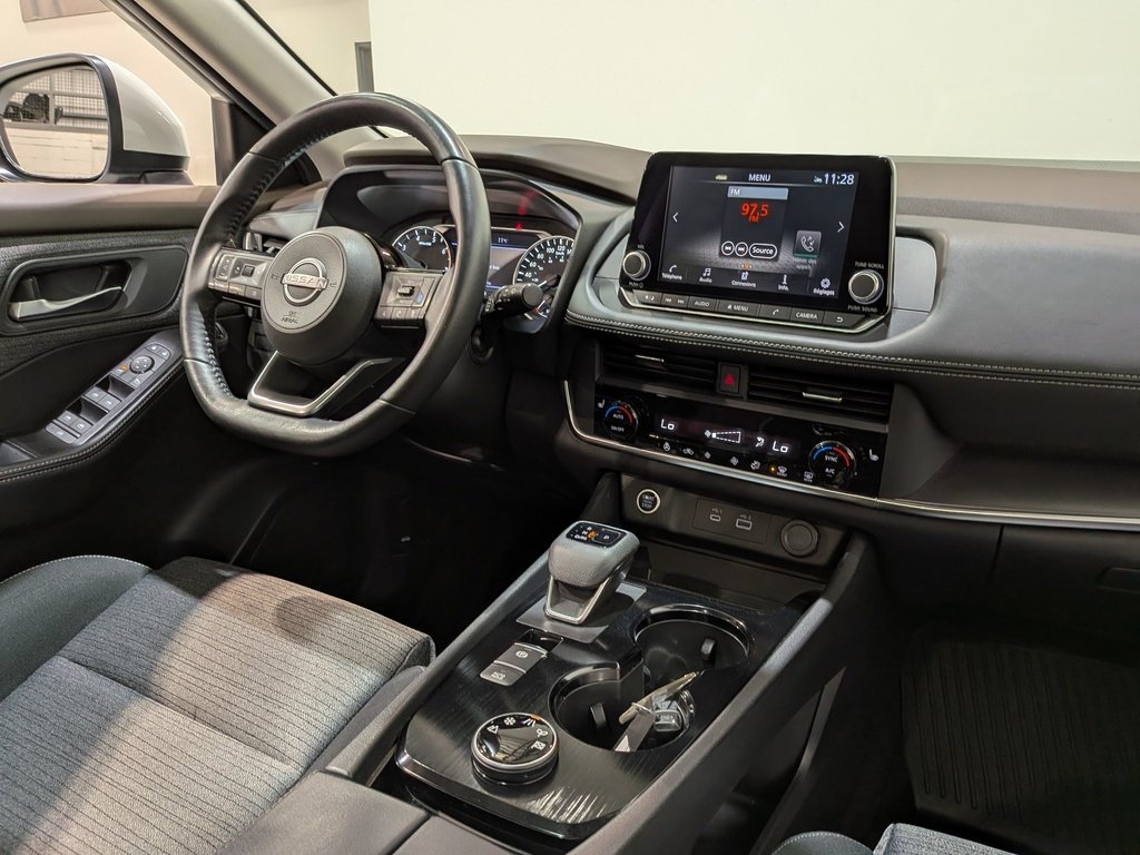 Nissan Rogue AWD SV Moonroof 2023 Blanc Val-David - photo #19
