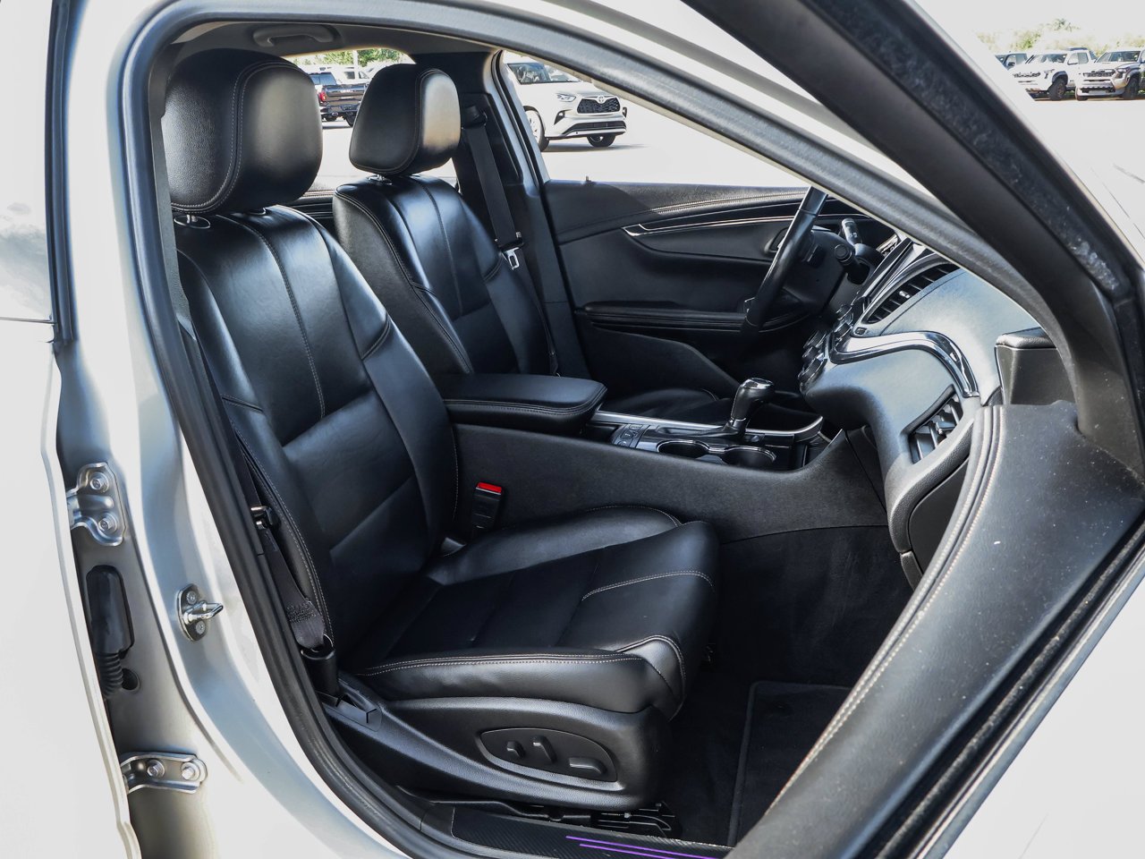 2017 Chevrolet Impala 4dr Sdn LT w/1LT Grey Sherwood Park - photo #14