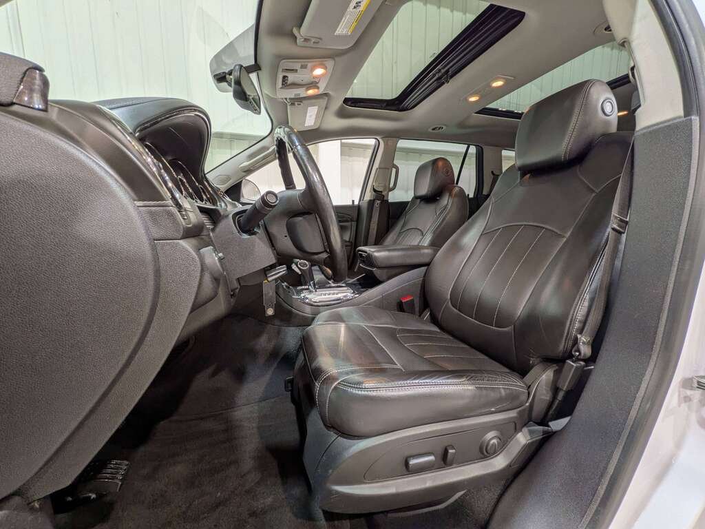Buick Enclave AWD 4dr Leather 2016 Blanc Val-David - photo #1