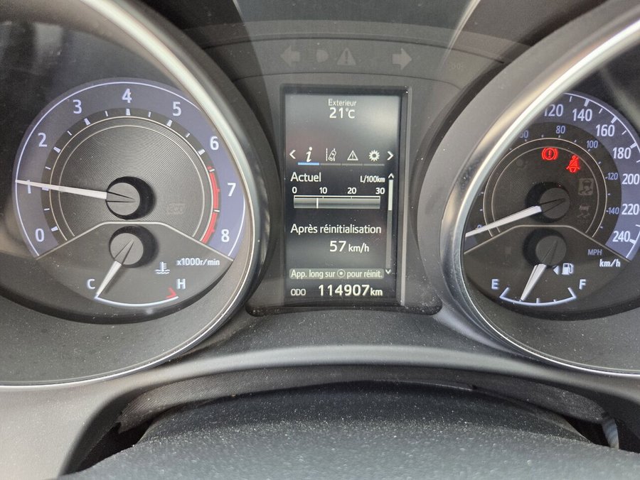 2018 Toyota COROLLA IM 2018 Silver
