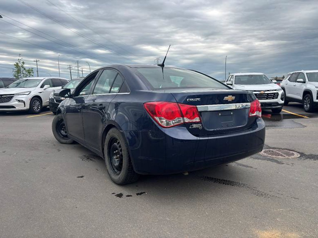 2011 Chevrolet Cruze 4dr Sdn LT Turbo+ w/1SB Blue Sherwood Park - photo #3